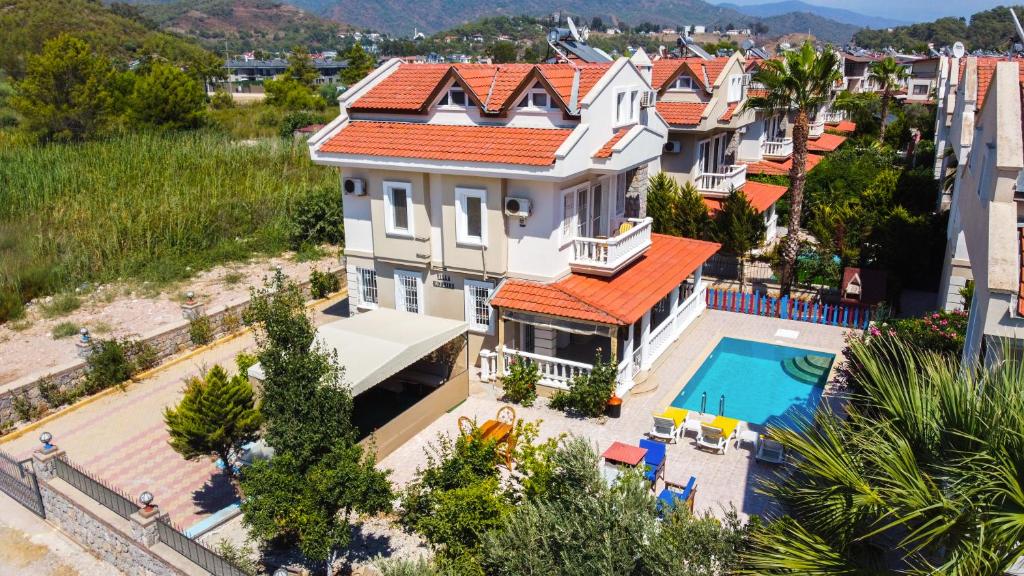 Bazén v ubytování Infinity Sunshine Villa nebo v jeho okolí