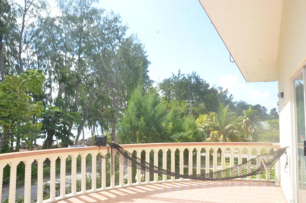 Balkón nebo terasa v ubytování Butterfly Villas