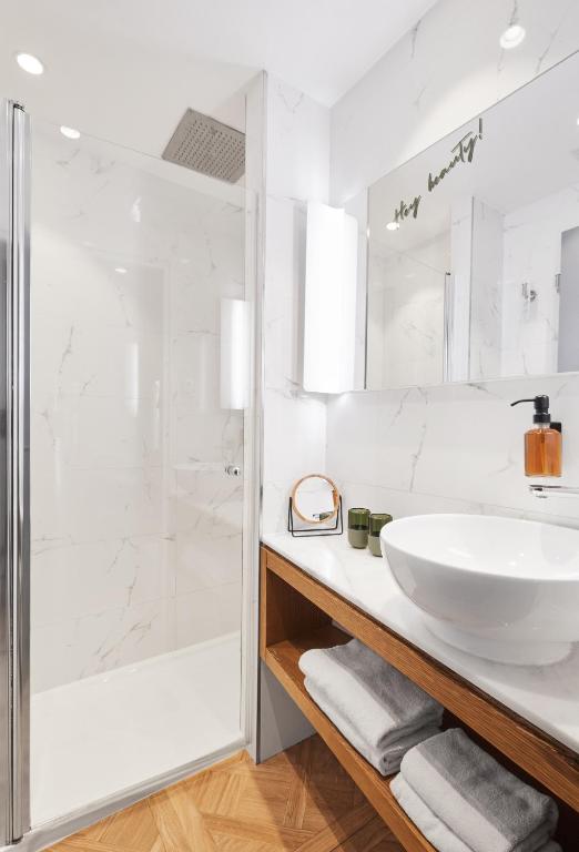 Hotel Petit Lafayette - Resim 17