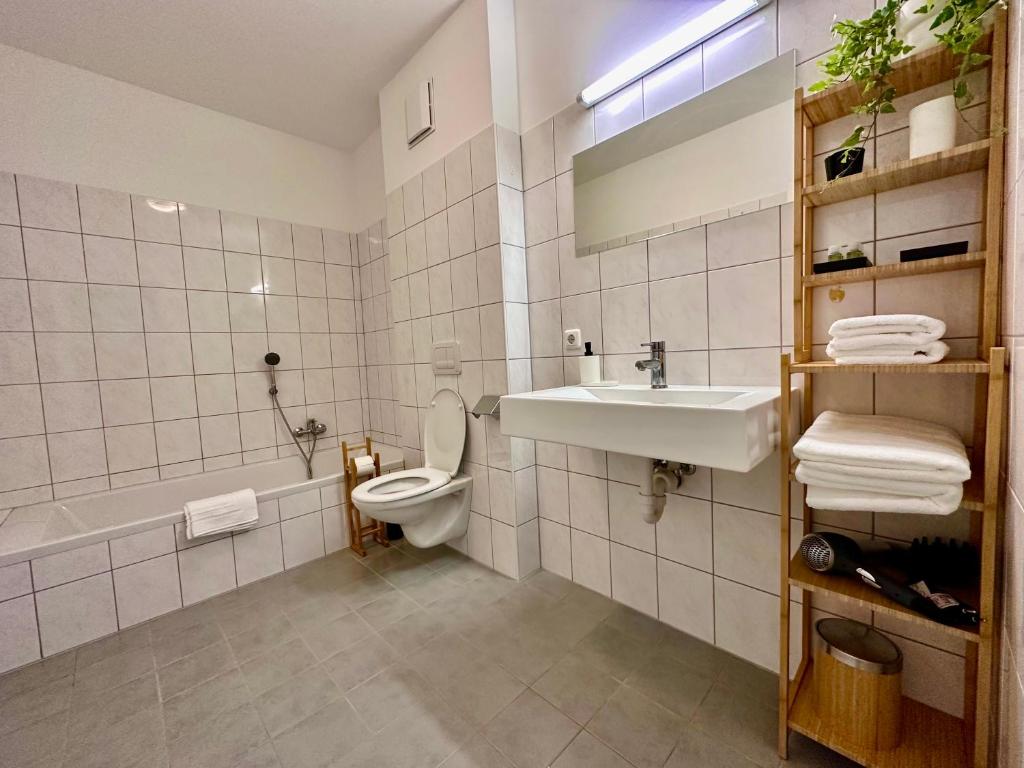 A bathroom at Designer Apartment im Herzen von Fulpmes