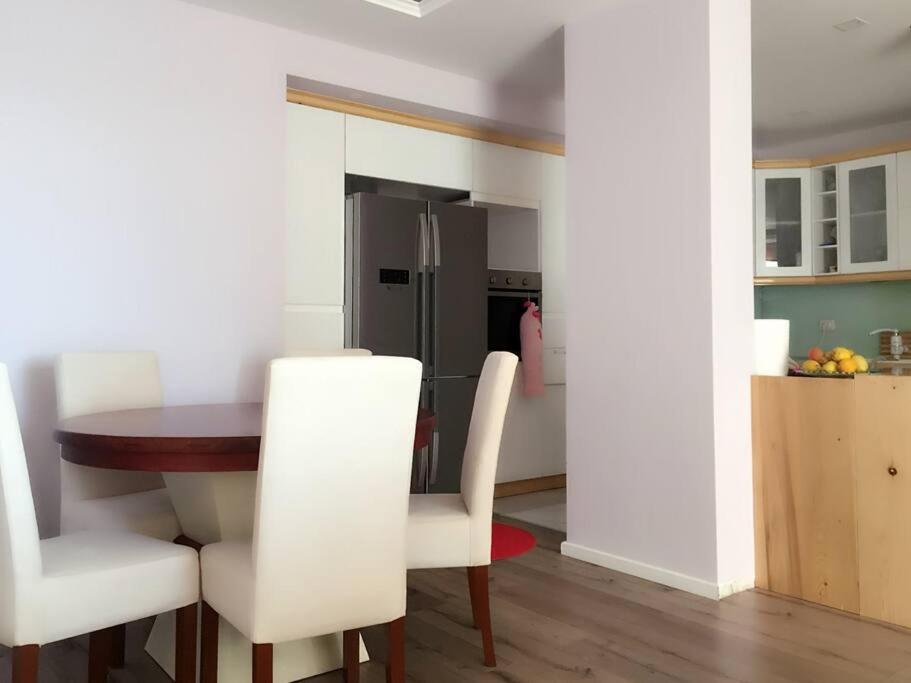 Sunny flat with breathtaking panoramic View - Image 9