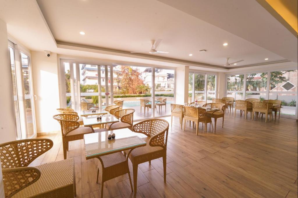 Restaurace v ubytování Hotel Wayfarer