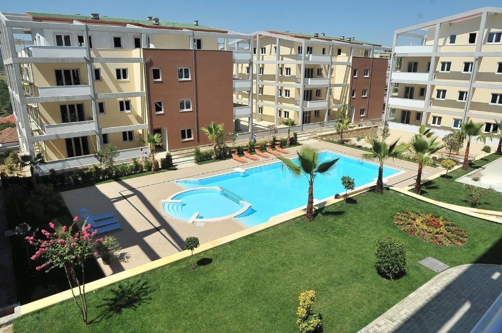 Luxury gated comunity apartament