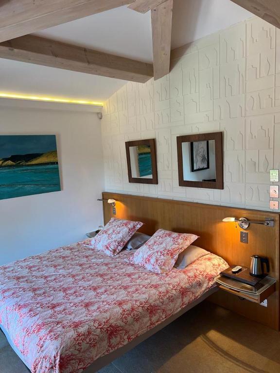 Postel nebo postele na pokoji v ubytování BASTIDE DE RAMATUELLE