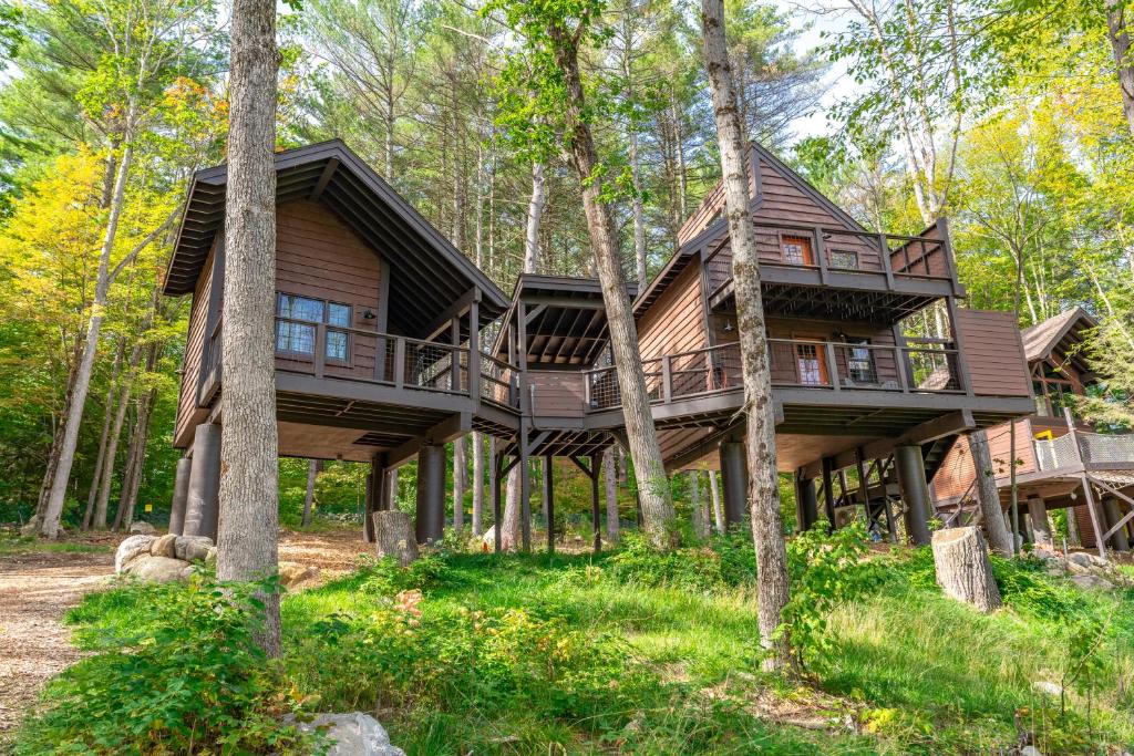 Trekker, Treehouses cabins and lodge rooms, Lake George – Updated 2024  Prices