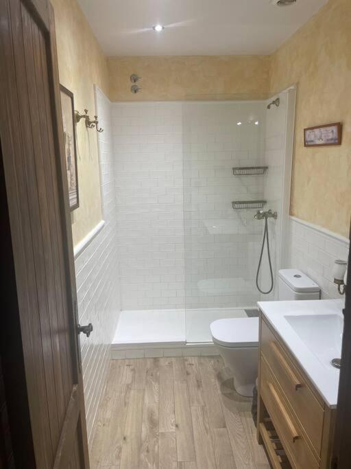 Koupelna v ubytování Casa rural con piscina y vistas