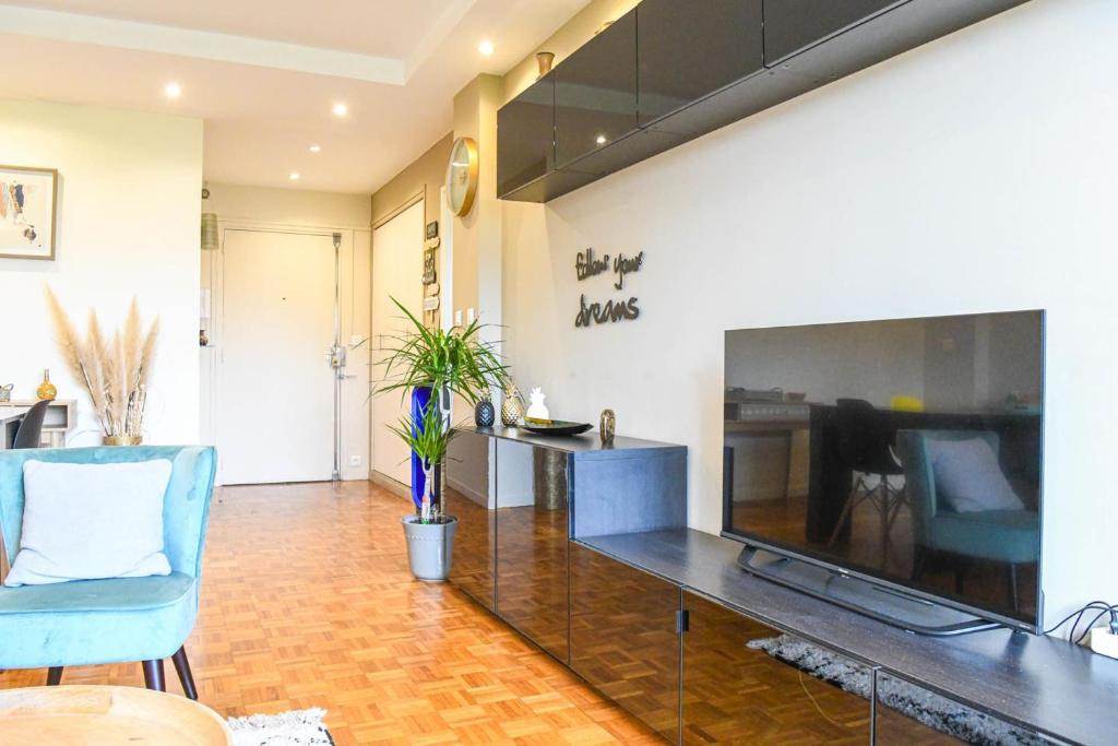 Fotografia z galérie ubytovania Grand appartement avec balcon et parking v destinácii Marseille