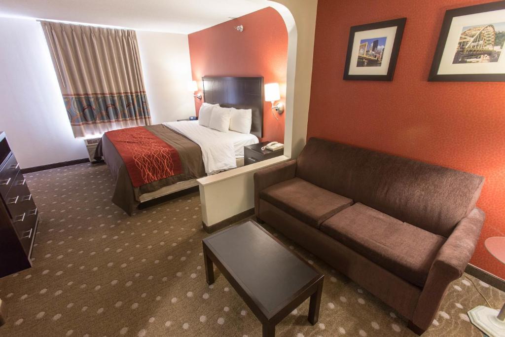 Comfort Inn - King Suite - Non-Smoking