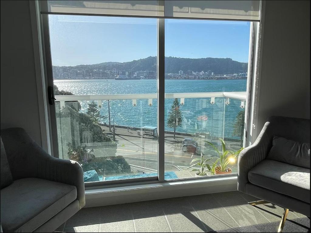 2bedroom serviced apartment with free parking, Wellington (updated