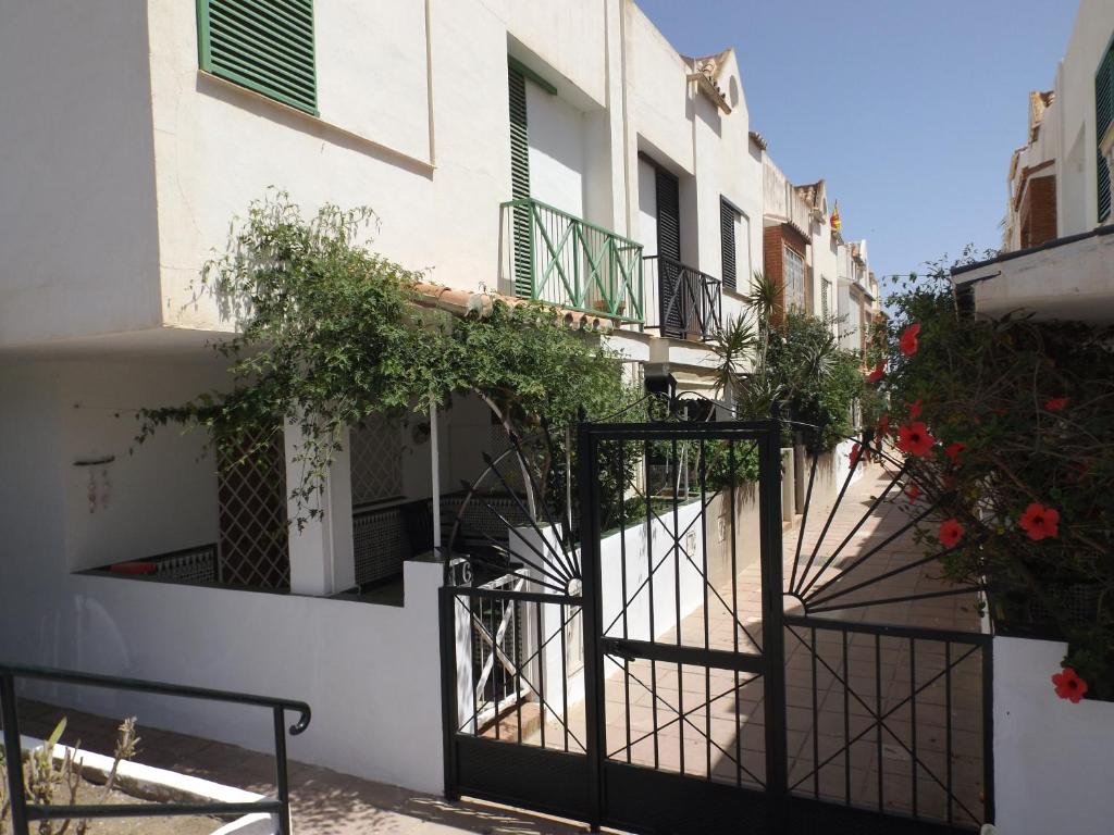 A balcony or terrace at Encantadora casa Benajarafe
