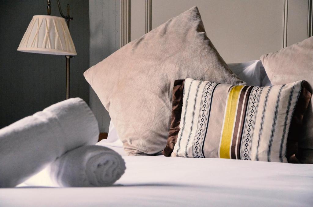 Gregory by the Warren Collection - Resim 28