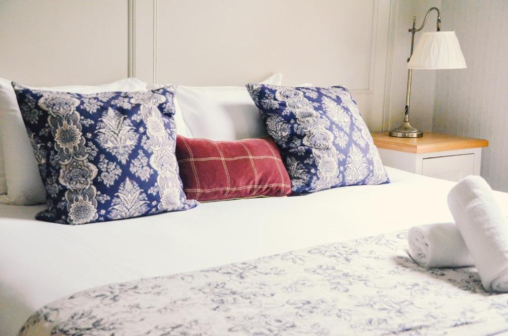 Gregory by the Warren Collection - Resim 26