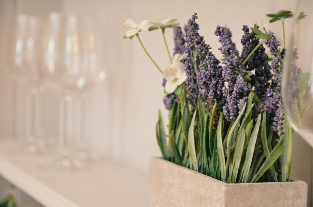 Gregory by the Warren Collection - Resim 40