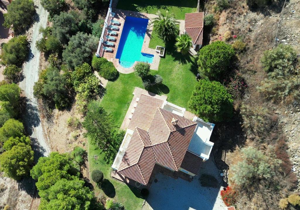 Bazén v ubytovaní Gran villa con vistas al mar y piscina privada alebo v jeho blízkosti