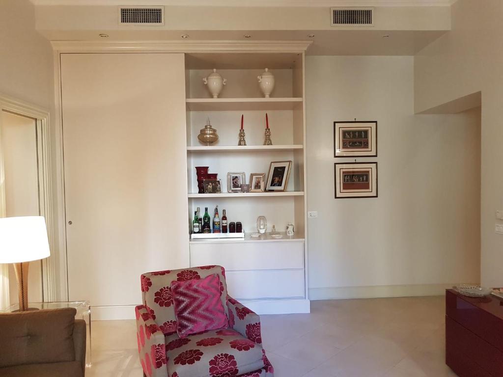 A seating area at Popolo square deluxe flat