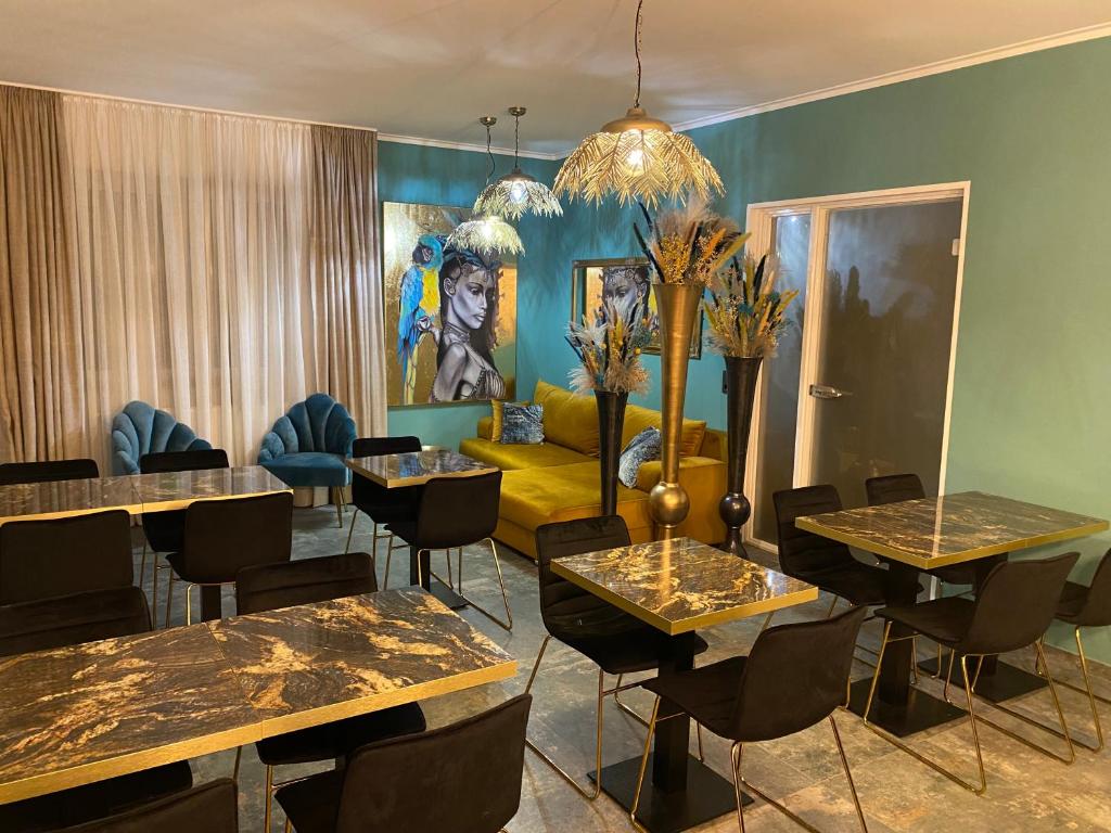 Posezení v ubytování MARRAM Suitehotel