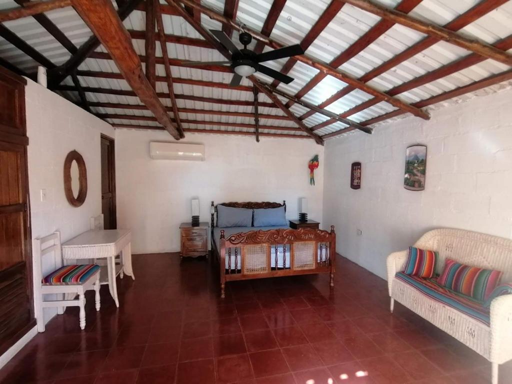 Casa Rancho Bella Vista - Housity