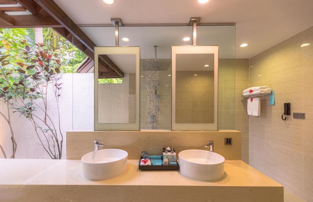 Hideaway Beach Resort & Spa - 7