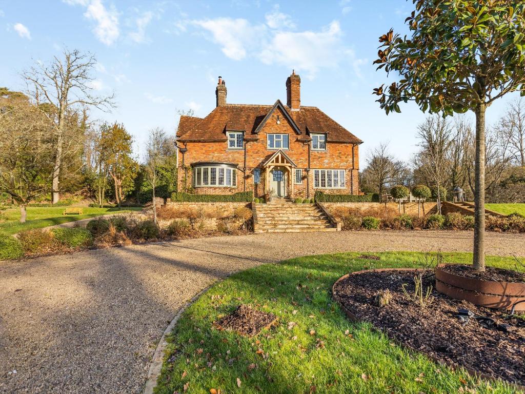 Sawyers, Hawkhurst (updated prices 2024)