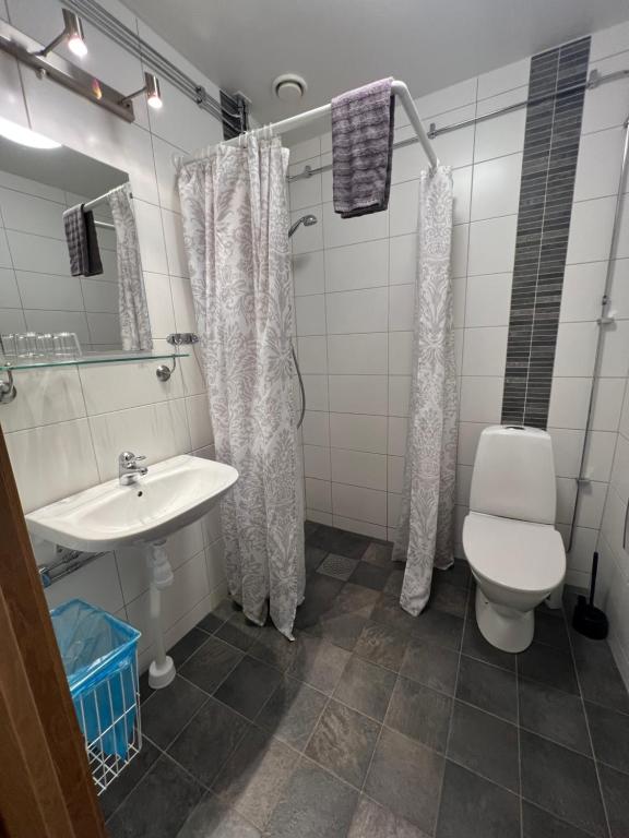Koupelna v ubytování Hotell Alderholmen