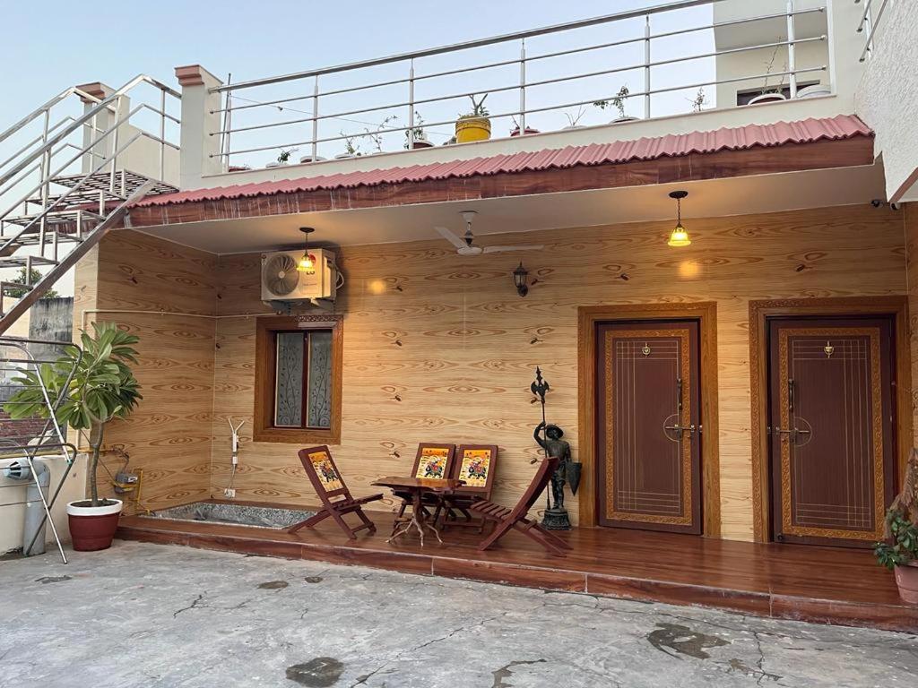 Balkón nebo terasa v ubytování Colonel's Abode
