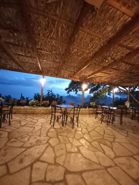 Restaurace v ubytování Guesthouse Selini