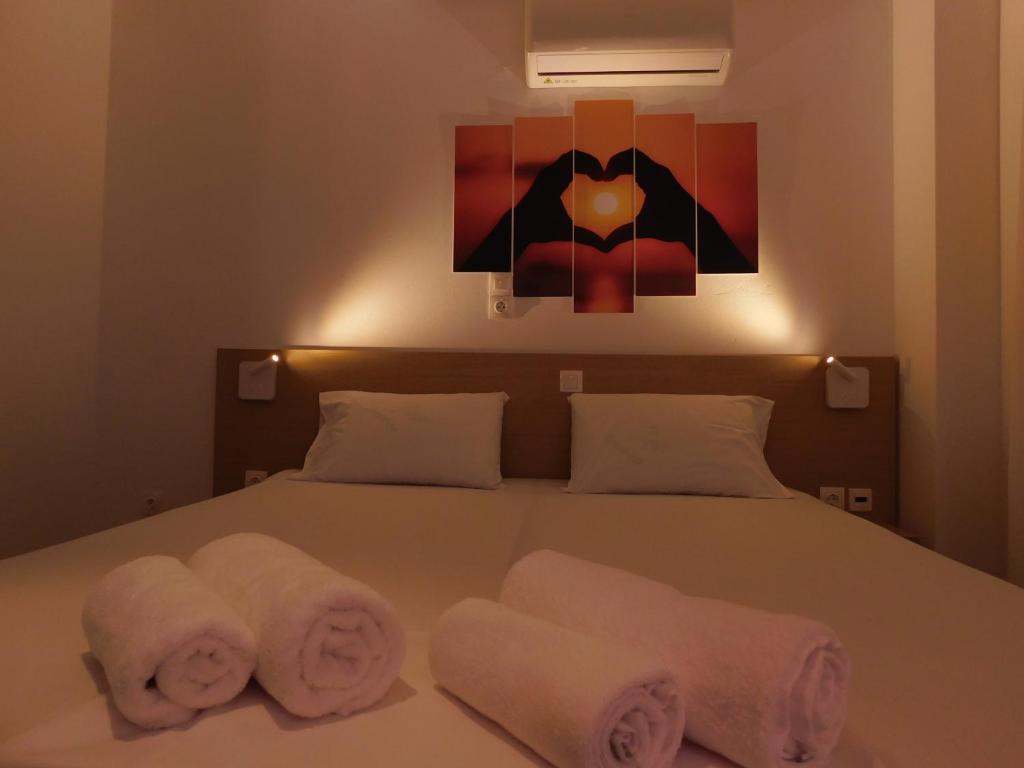 Posteľ alebo postele v izbe v ubytovaní AKTIS MAKRIGIALOS LUXURY APTS