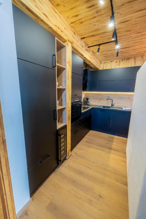 Kuchyň nebo kuchyňský kout v ubytování Hillside Chalet Kreischberg
