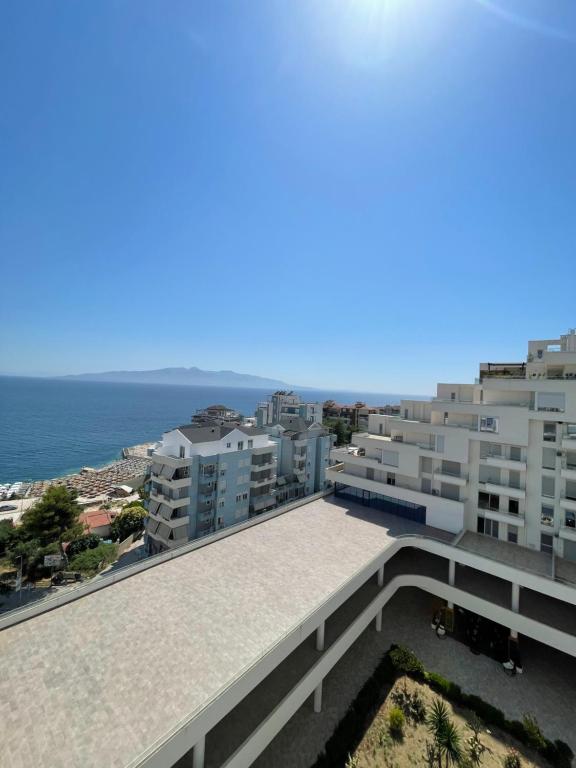 SeaView Modern Two Bedroom Apartment - Imazhi 6