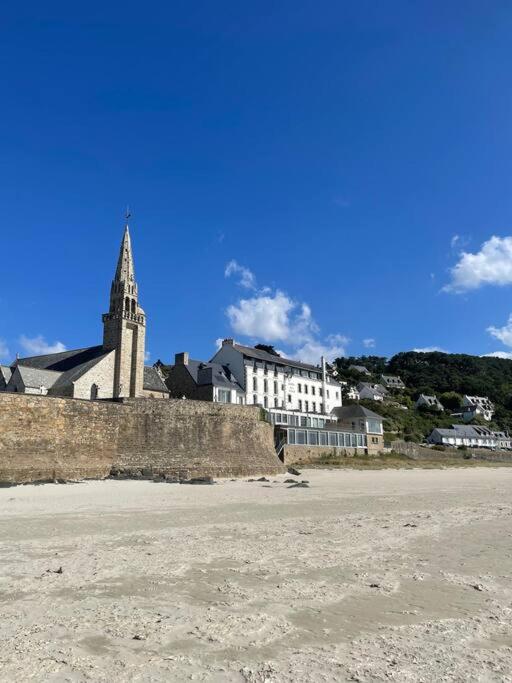 Fotografia z galérie ubytovania Maison bretonne à 2 mn à pied de la mer v destinácii Saint-Michel-en-Grève