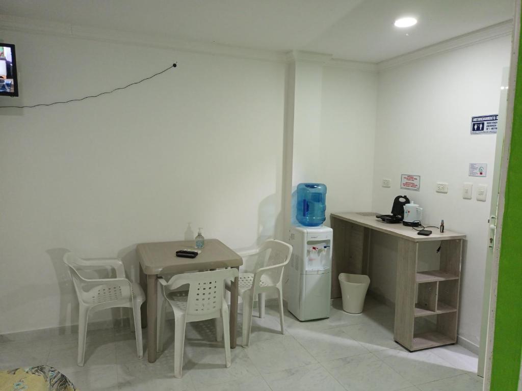 Kuchyň nebo kuchyňský kout v ubytování LodgeFabi'sPlace