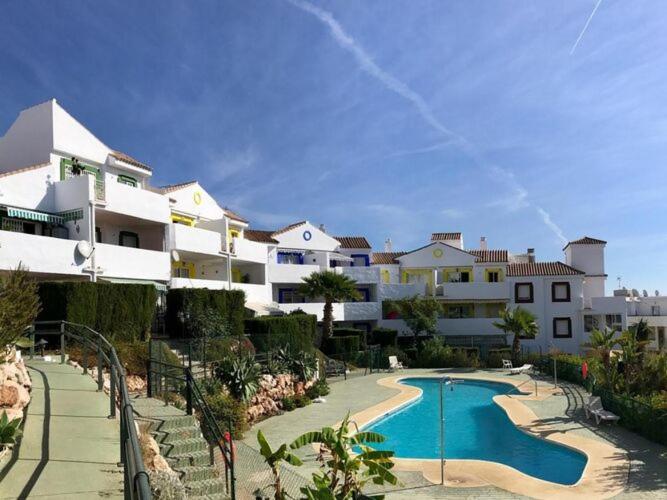 Fotografia z galérie ubytovania Apartment with garden and communal pool v destinácii Mijas