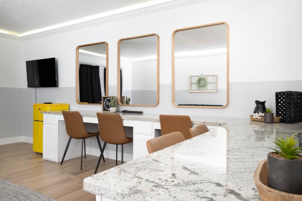 Cactus Cove Inn and Suites, Amarillo (updated prices 2026)