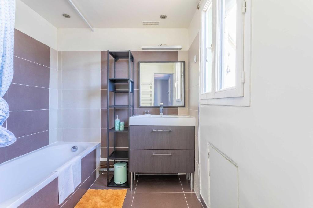 Fotografia z galérie ubytovania Magnificent 2 room apartment - Castellane district v destinácii Marseille