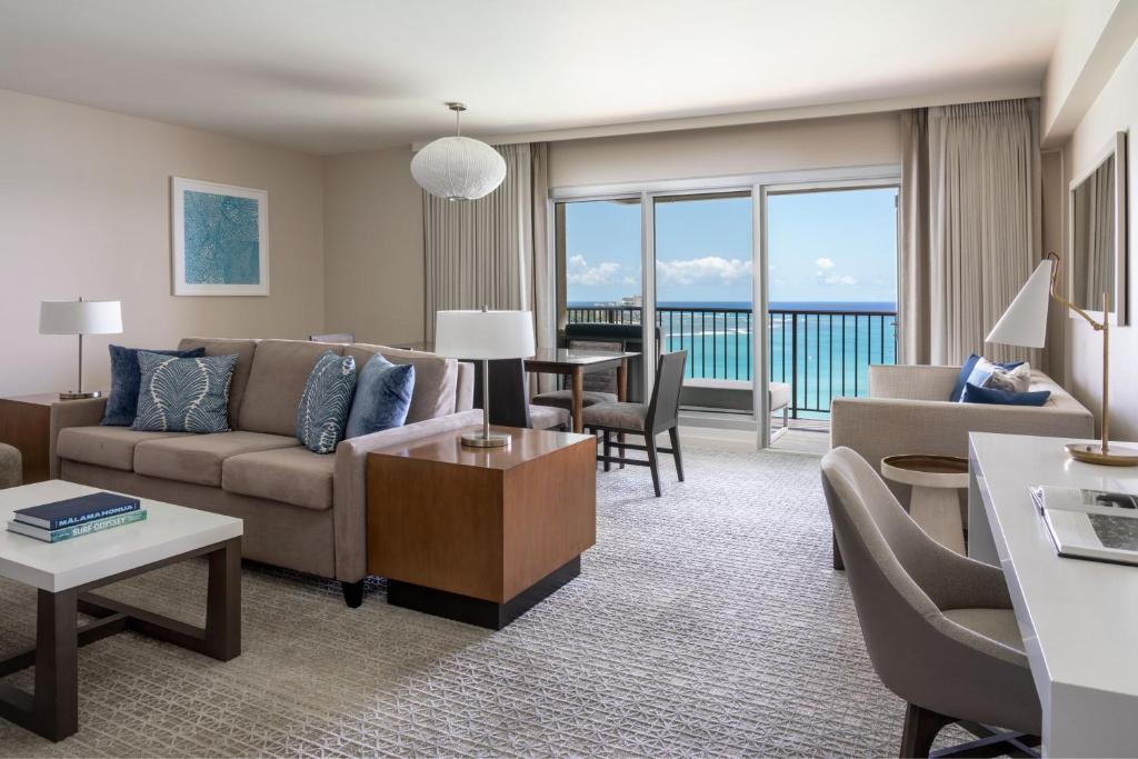 Posezení v ubytování Sheraton Waikiki Beach Resort