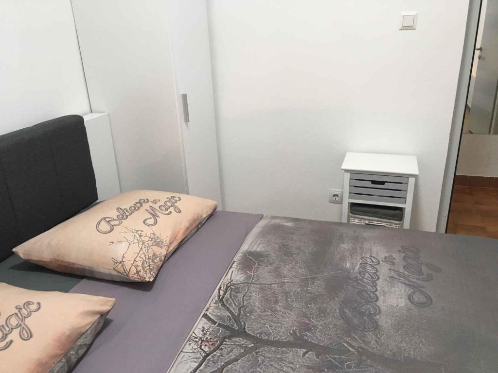Posteľ alebo postele v izbe v ubytovaní Apartment in Sukosan/Zadar Riviera 8202