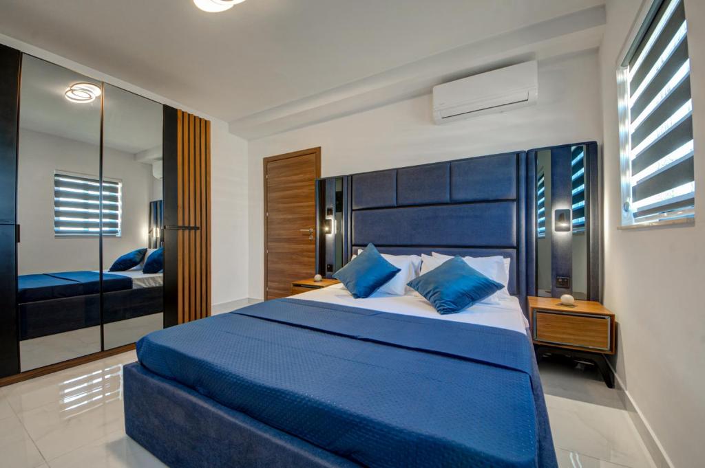 Central Apartments - 16