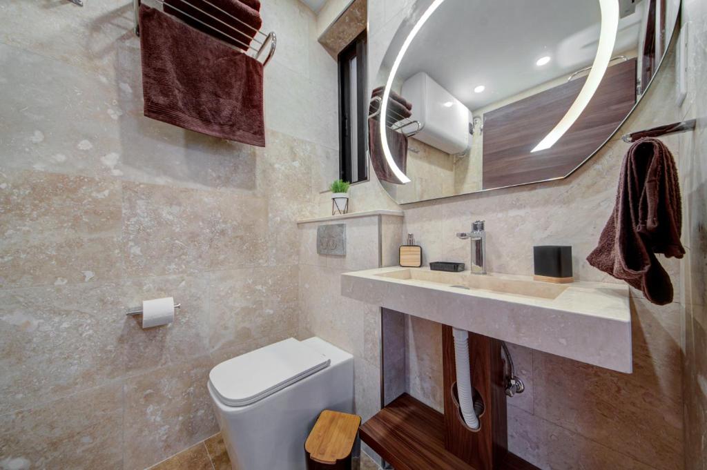 Central Apartments - 9