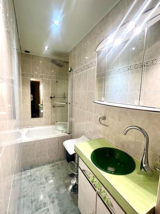 Kúpeľňa v ubytovaní Incroyable appartement parisien - Batignolles