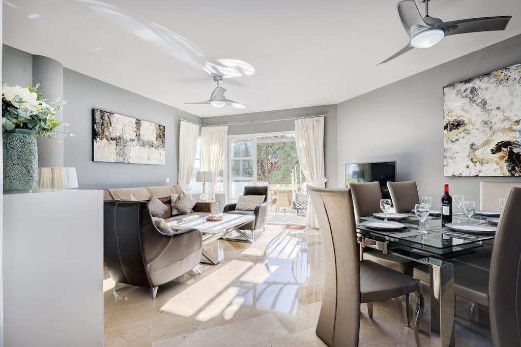 Image showcasing Stylish Penthouse Duplex at Matchroom Country Club, Santa Fe de los ...
