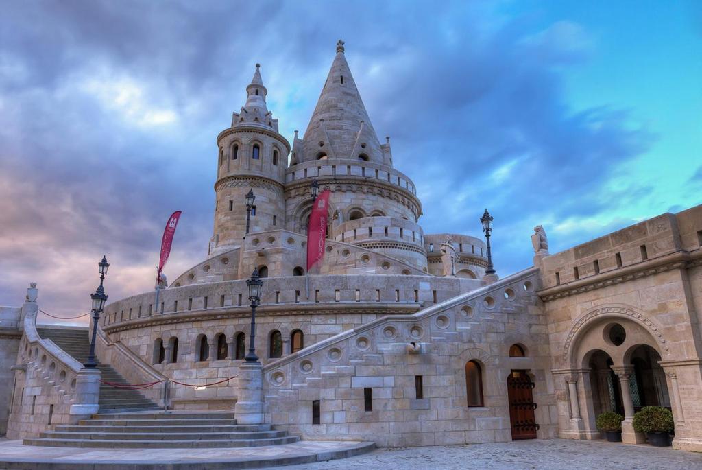 Luxury Downtown Apartments - Resim 45