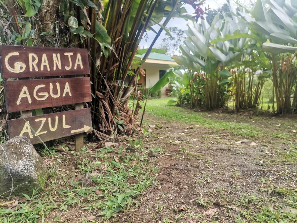 Zahrada ubytování Granja Agua Azul, Wi-FI,AC-WC,Parking,la Fortuna