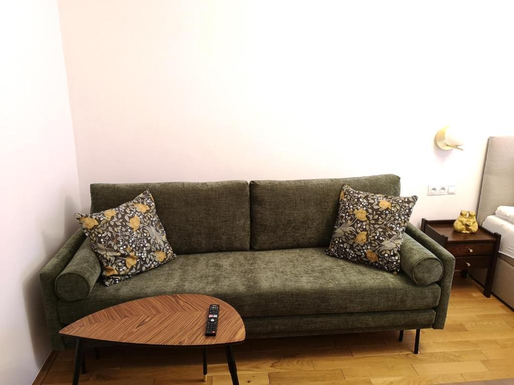 Unique Style Apartments Old Town - 25 min from the airport - by Homelike Krakow - One-Bedroom Apartment