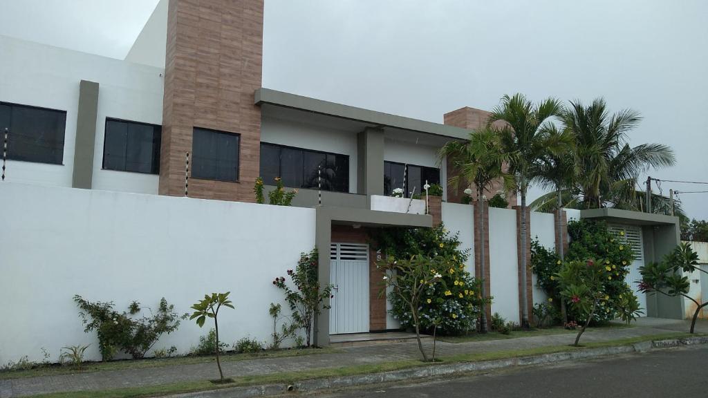Bangunan di mana terletaknya rumah percutian