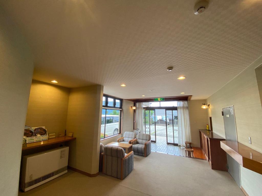 Posezení v ubytování kinkaku Onsen 金閣莊 private onsen reservation for free