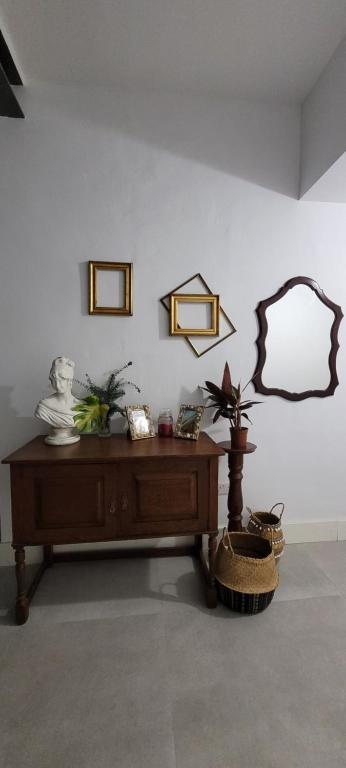 Green door Valletta - 2