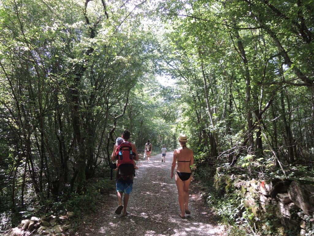 Hosté ubytování Adrenaline Check Kaki Event Place