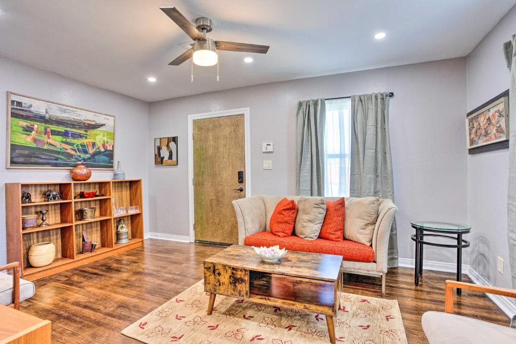 Ferienhaus PetFriendly OKC Home about 4 Mi to Downtown! (USA Oklahoma