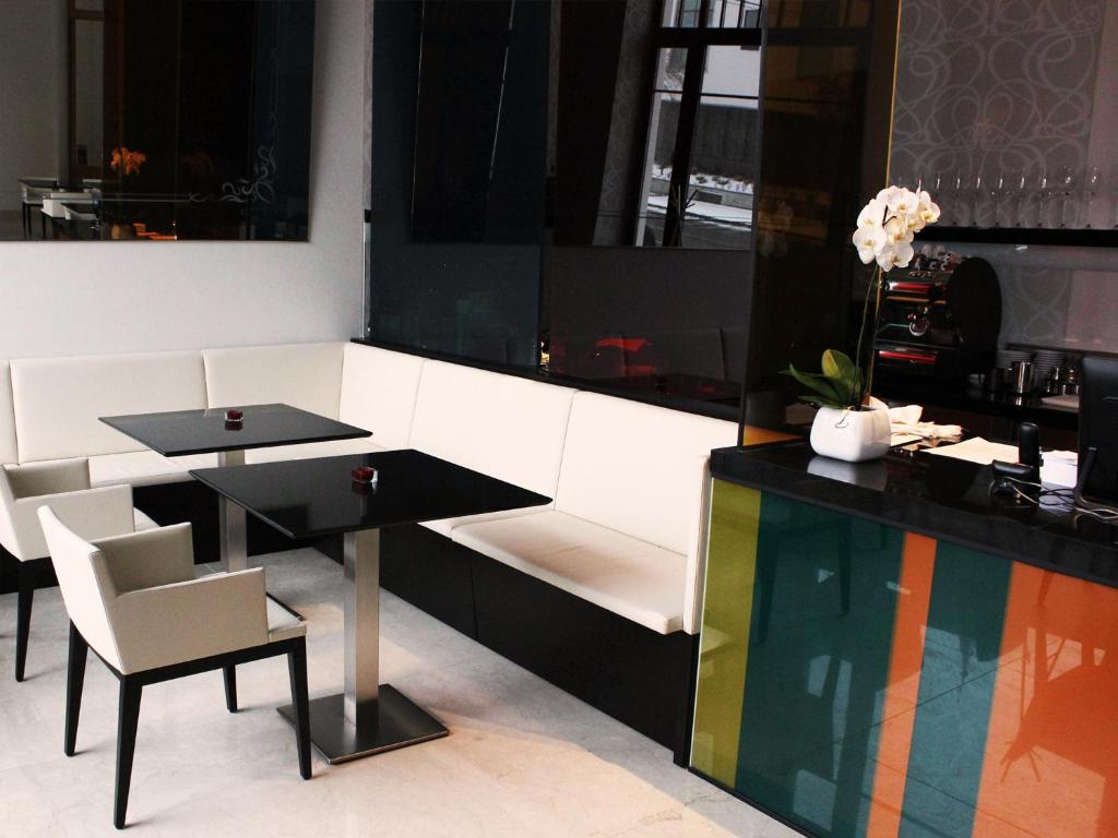 Fotografie z fotogalerie ubytování Hotel Lev v destinaci Levice