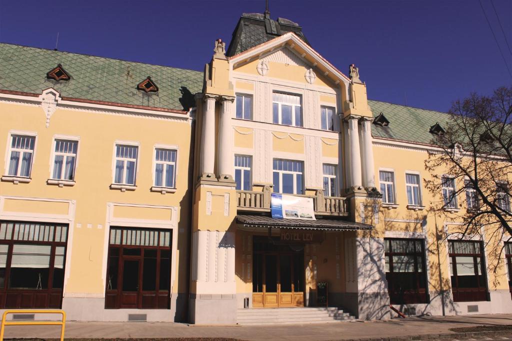 Budova, kde se hotel nachází